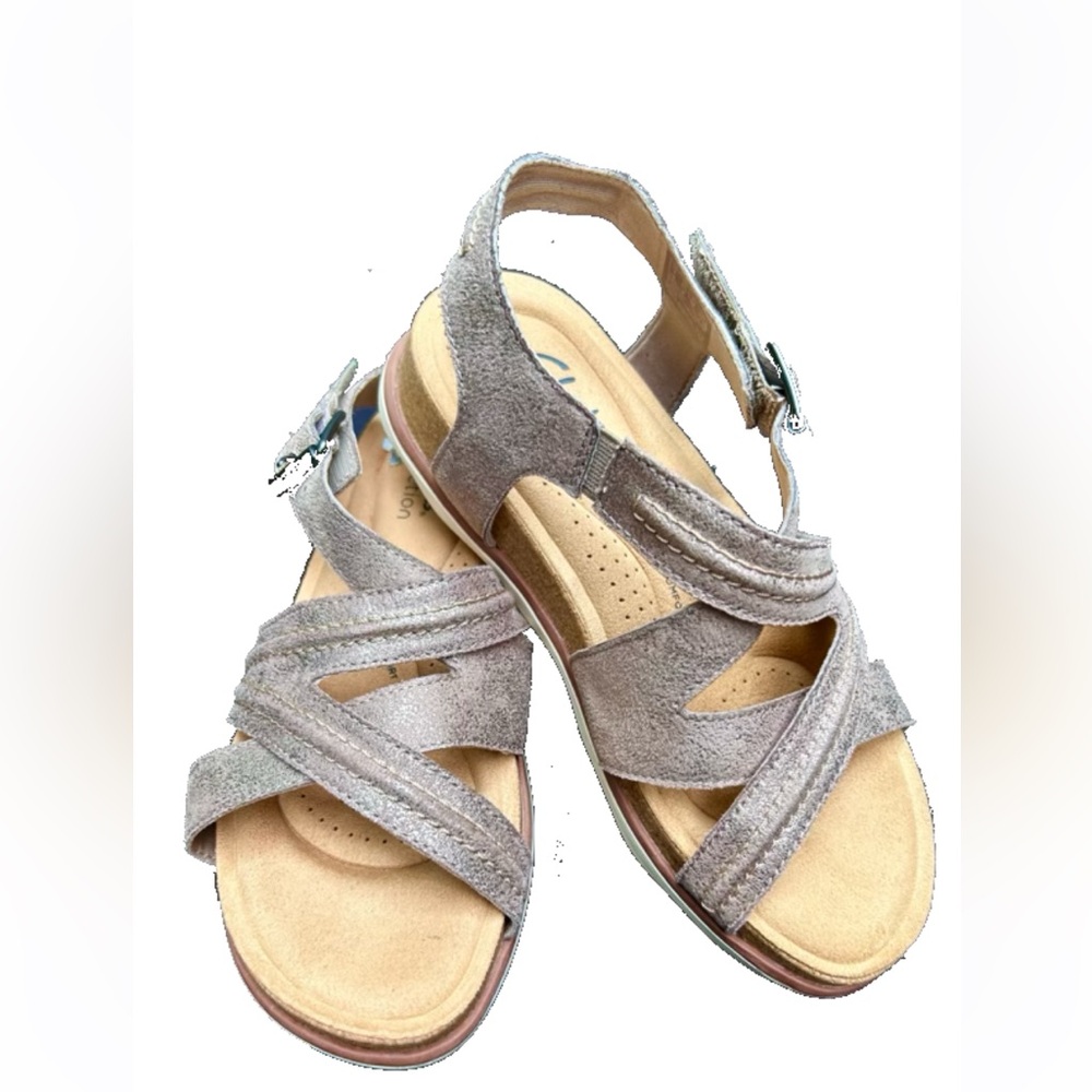 Clarks Tan/champagne/gold Sandals with Adjustable Straps size 6 1/2 EUC